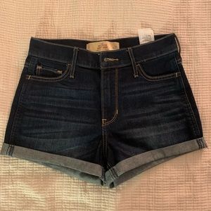 Hollister Short High Rise Size 1 or 25
